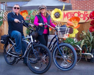 william-and-elizabeth-shatner-ride-pedego-electric-bikes