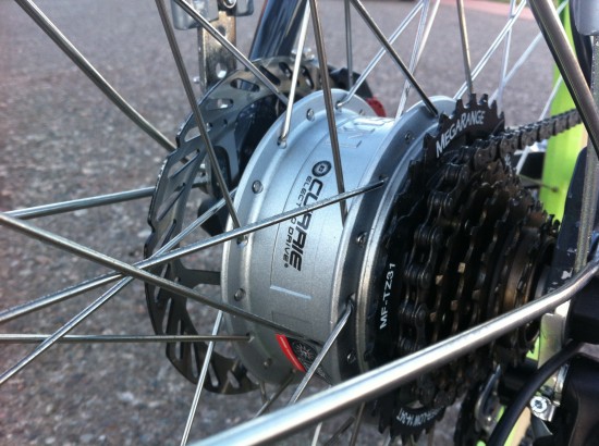 The 250 watt geared rear hub motor on the IZIP E3 Path electric bike.