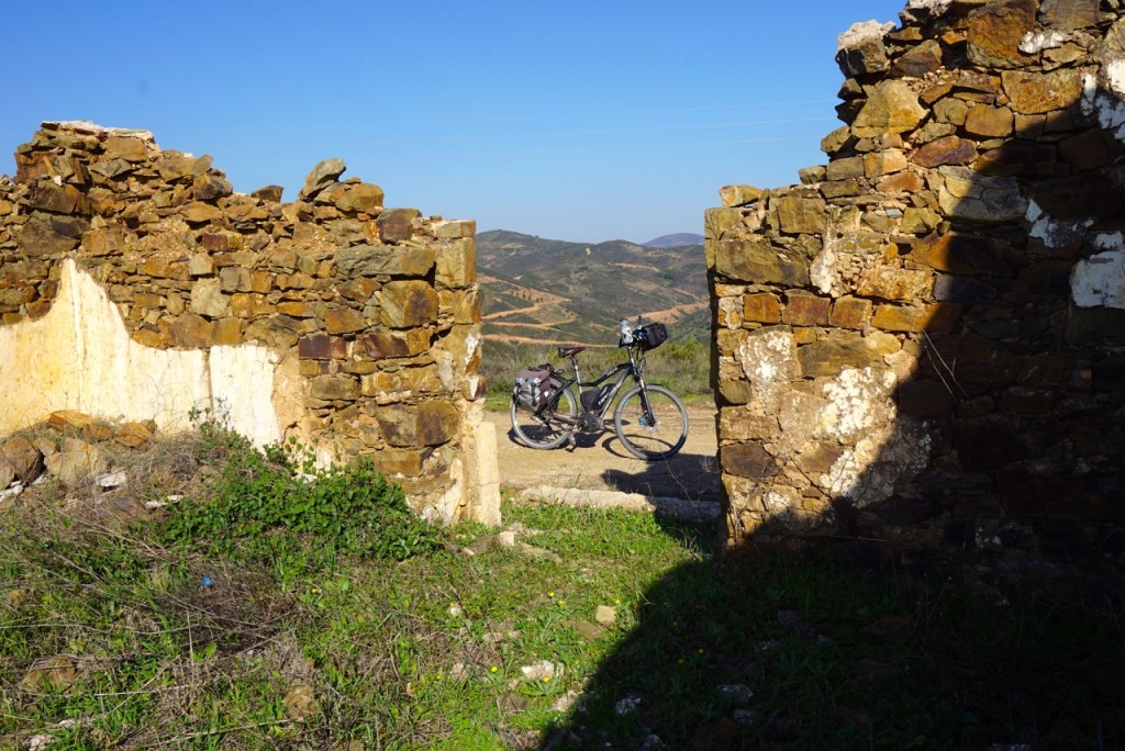 ebike cycle tourists 4