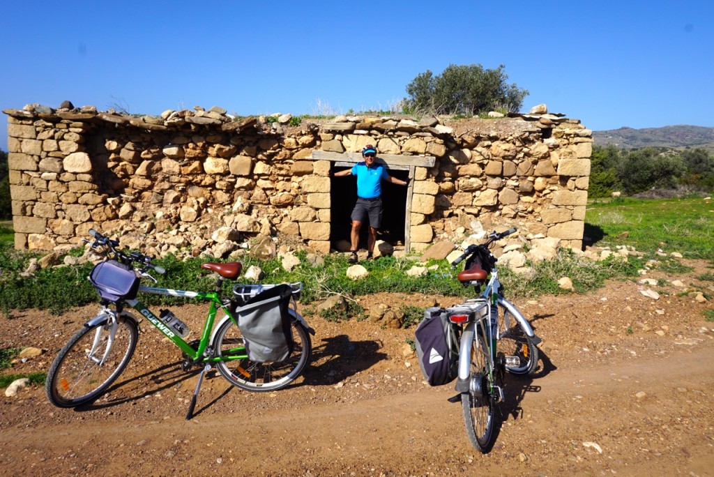 ebike cycle tourists 8