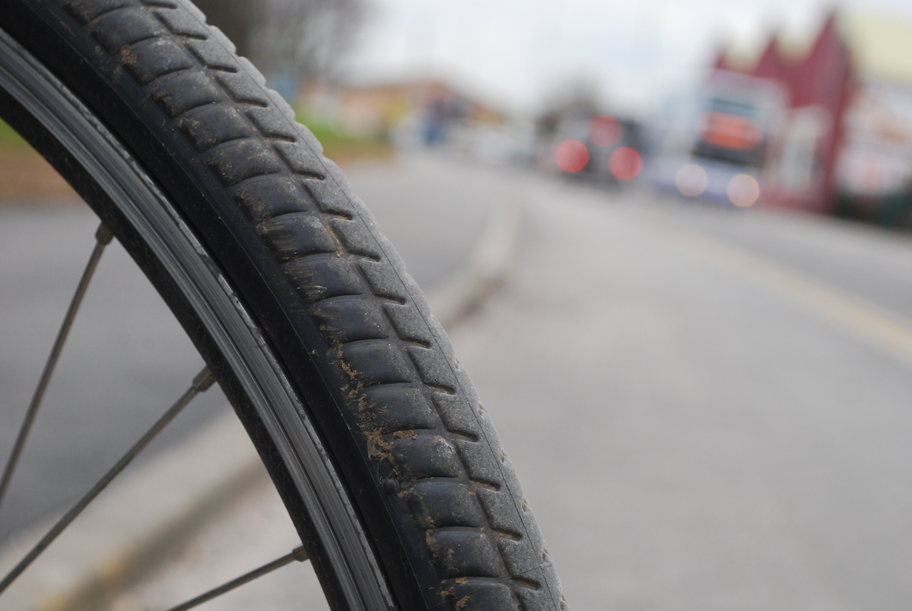 Punctureless sales bike tyres