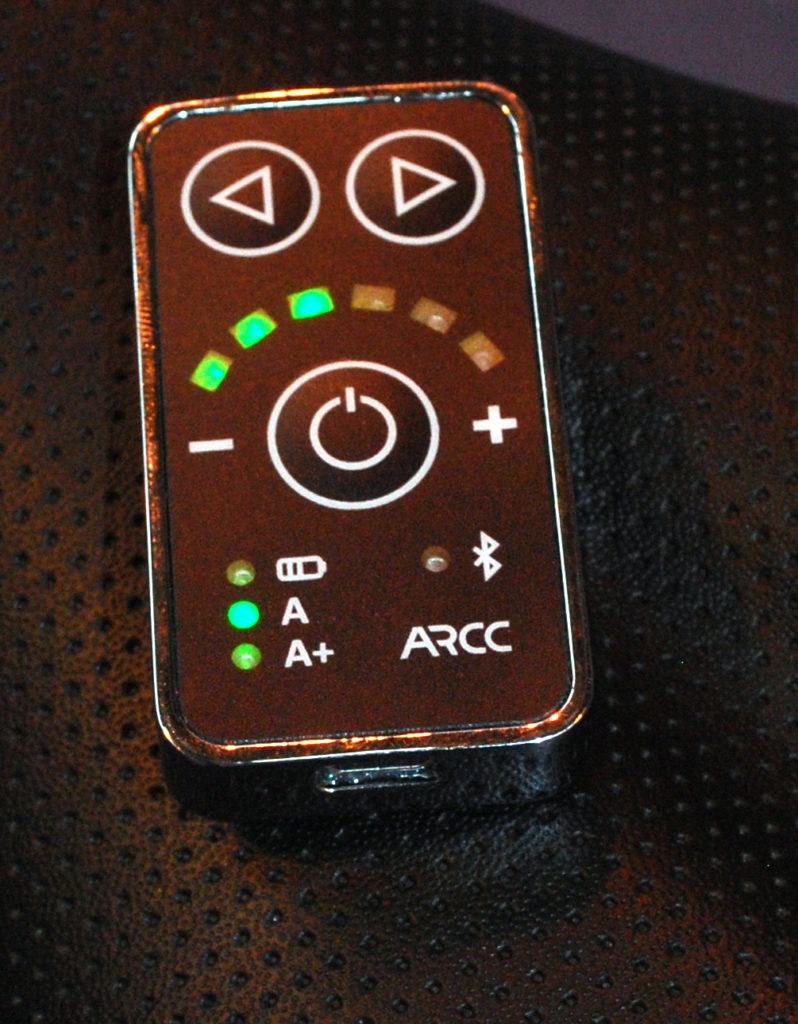 18-arcc-sleek-wireless-handlebar-control