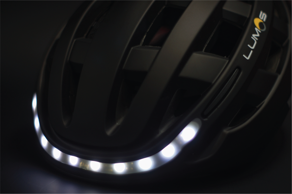 lumos-smart-helmet-front-lights