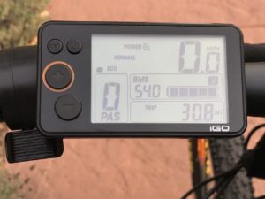 igo-m29r-electric-mountain-bike-display