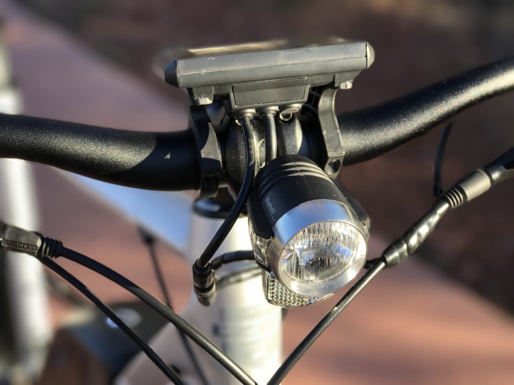 izip-e3-dash-electric-bike-front-light