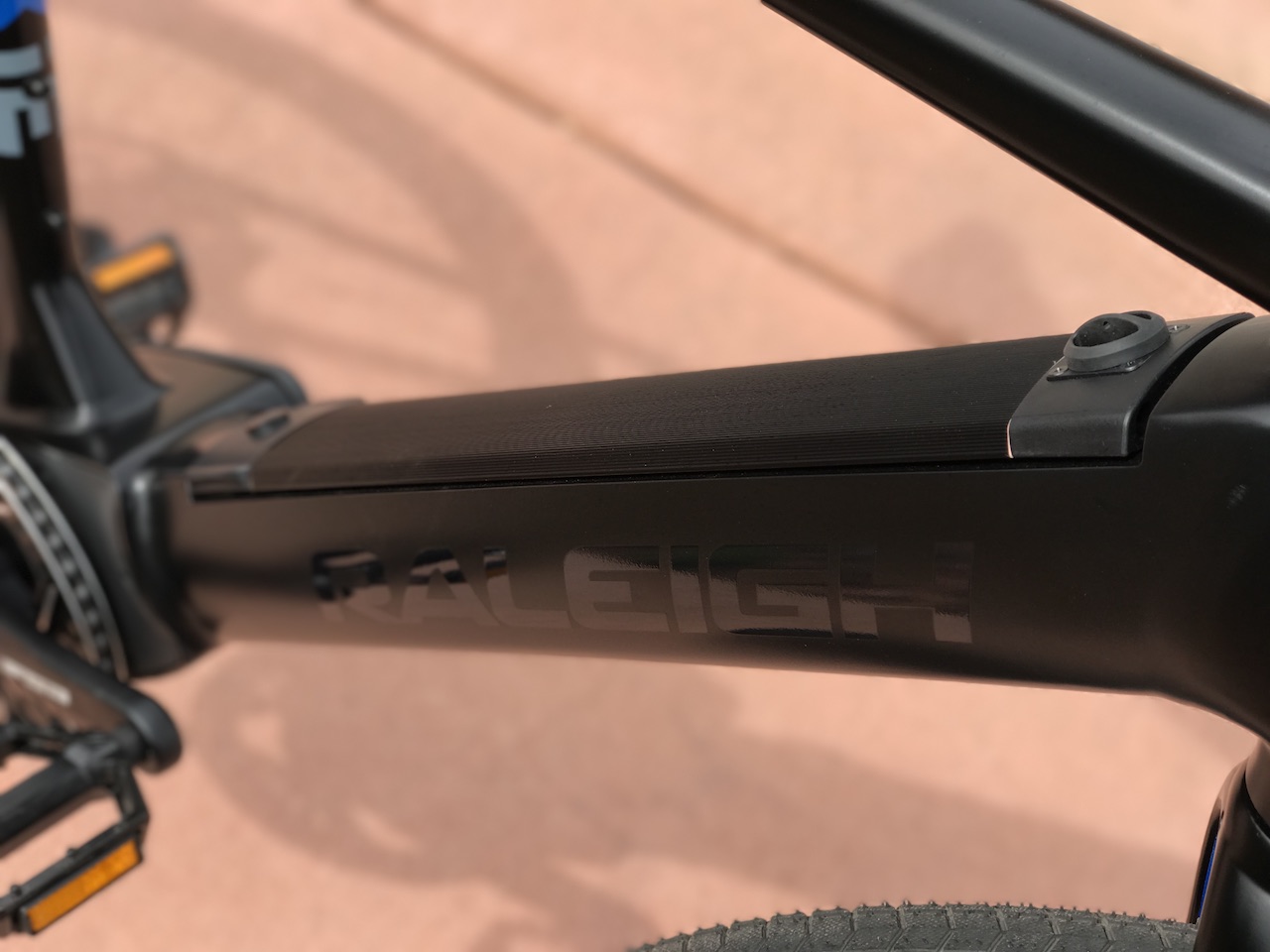 raleigh redux electric