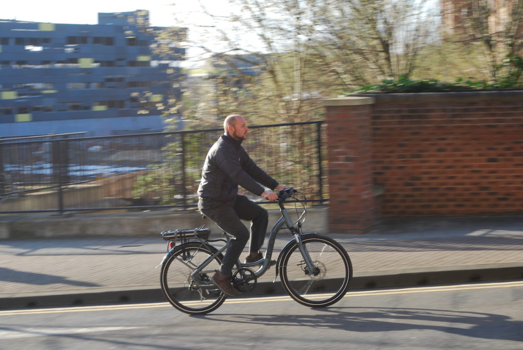 Wipser 705 electric bike riding 6