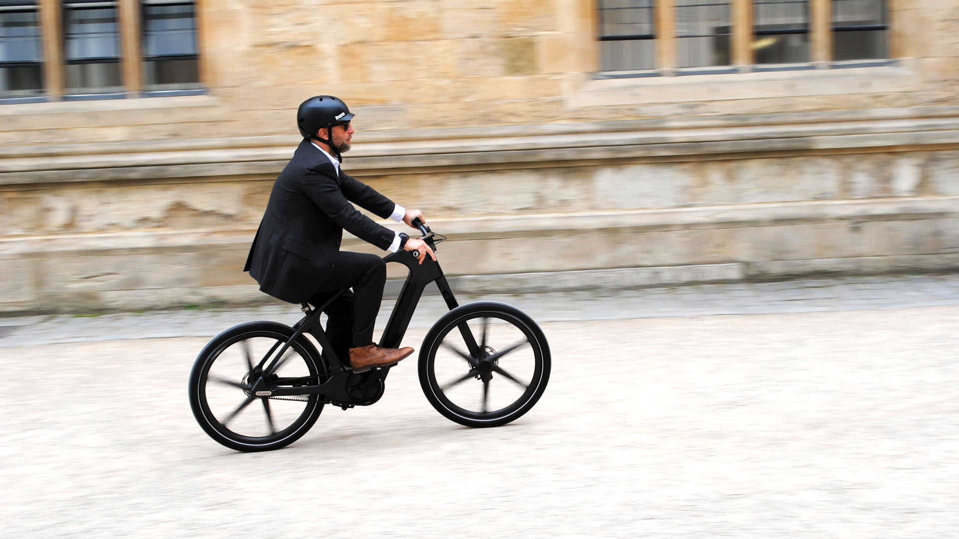 eBike News: High-Tech Lavelle, New EVELO’s, Wireless Charging, Mobile ...