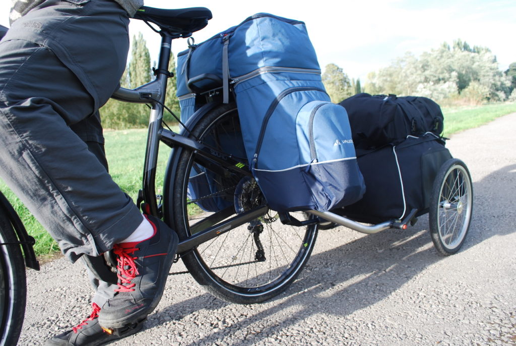 Accessory Roundup: ReTyre “Zipper” Tires, Vaude Panniers + Backpack ...