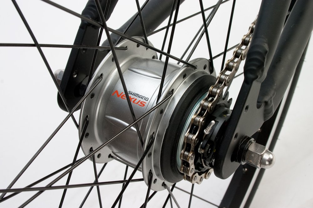 Automatic shifting 2024 bicycle hub