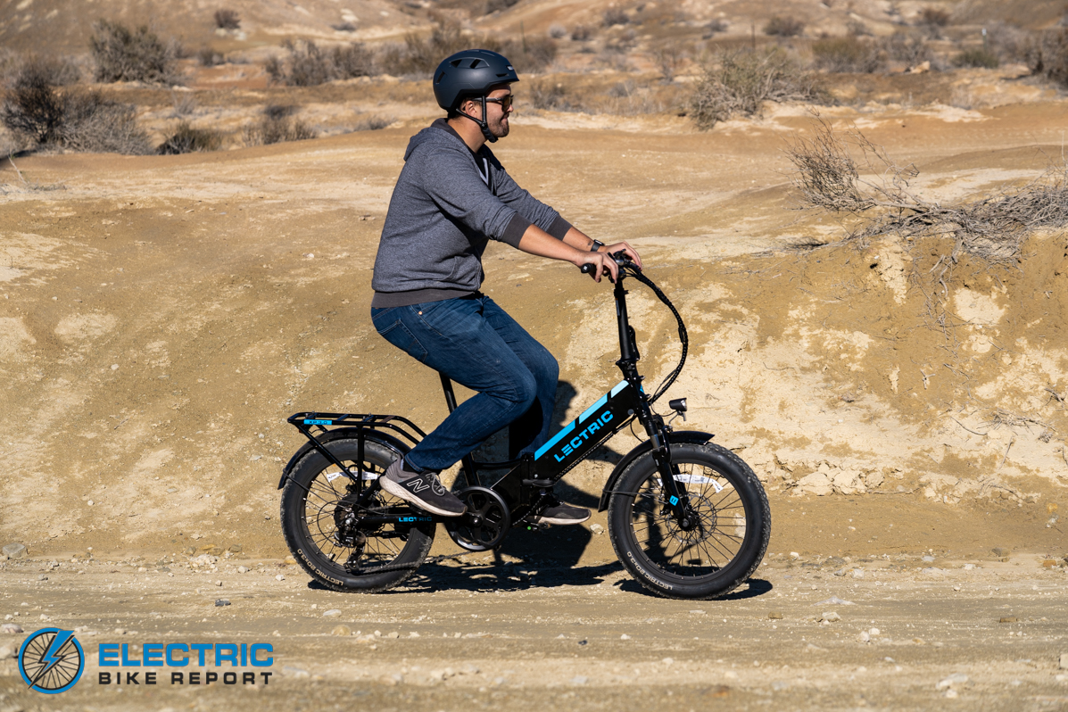 Lectric XP 3.0 E-Bike Review 2022 - using the throttle