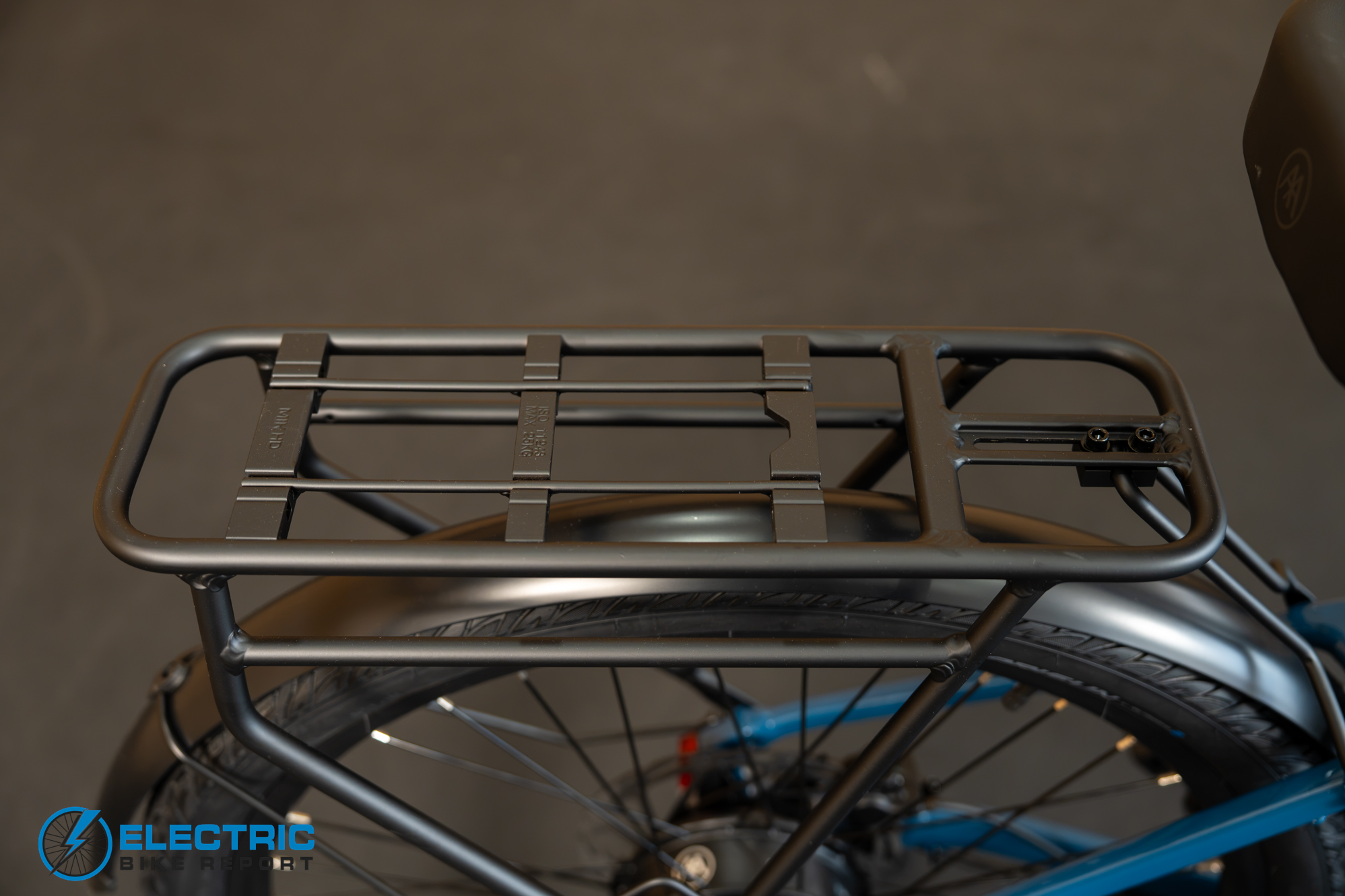 AIMA Key West 2.0 electric bike rear rack detail view