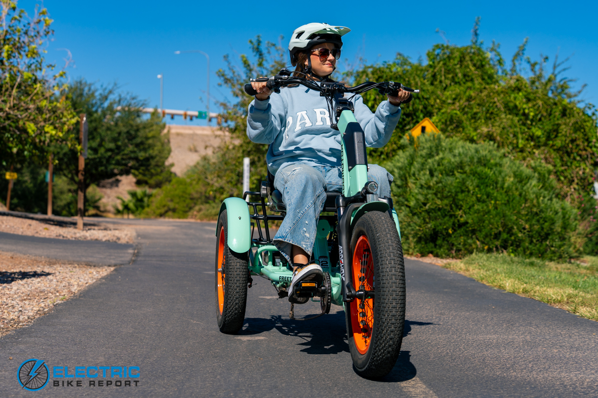 Addmotor Freetan M-368X fat tire folding electric bike side profile view