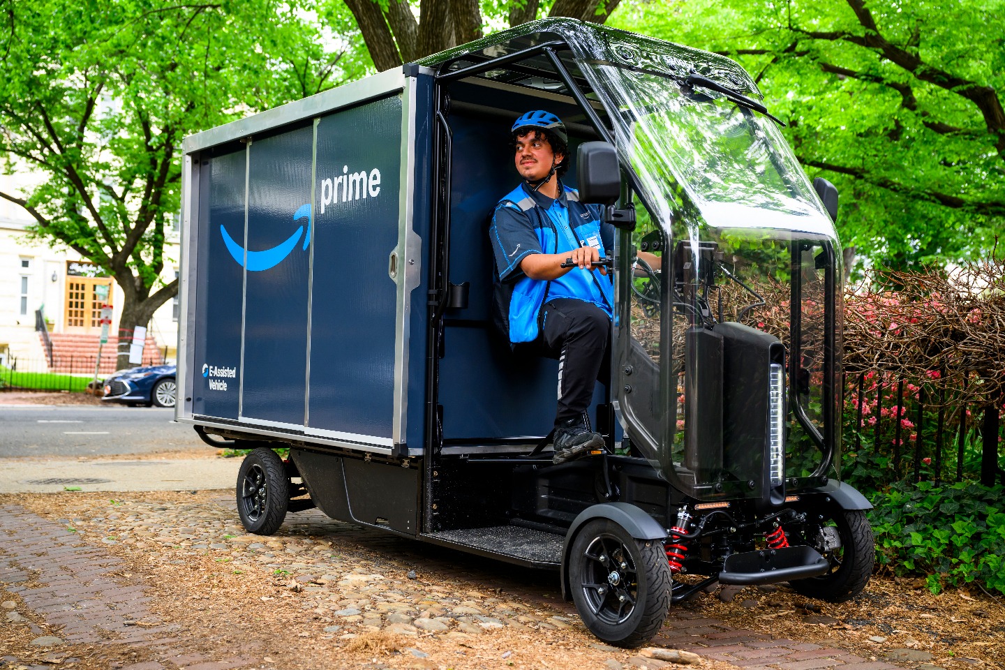 Amazon Deploys Cargo E-Quadricycles in Washington DC