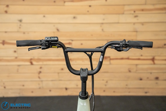 Aventon Abound LR cockpit