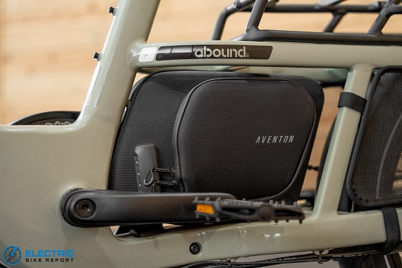 Aventon Abound LR locking bag