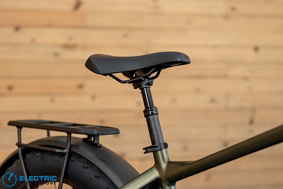 Aventon Aventure 3 Mid-Drive seat