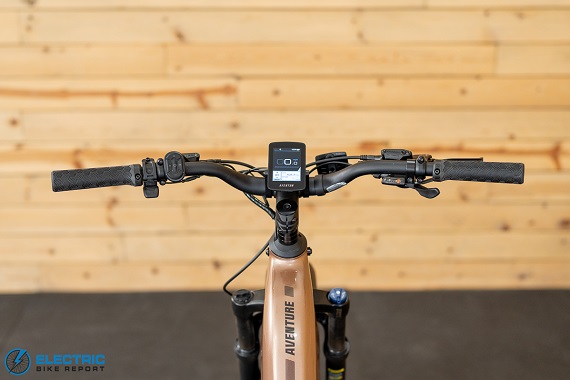 Aventon Aventure 3 ST cockpit