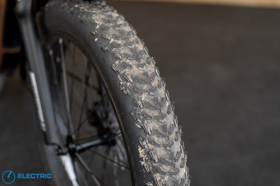 Aventon Aventure 3 ST tire tread