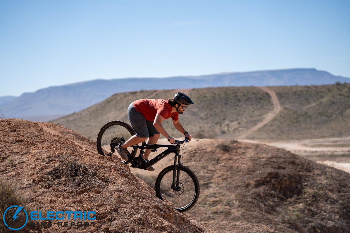 Aventon Current EXP action-3