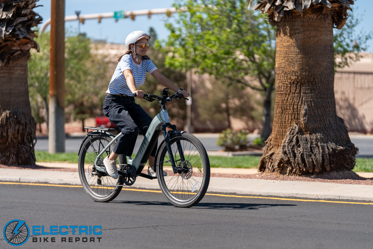 Aventon Level 4 Rec ST action-2