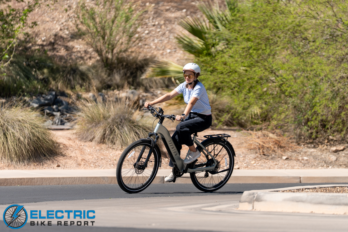 Aventon Level 4 Rec ST action-1