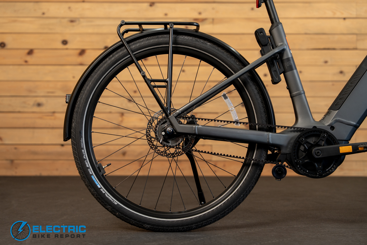 Canyon Precede:ON Comfort 7 rear wheel detail close-up