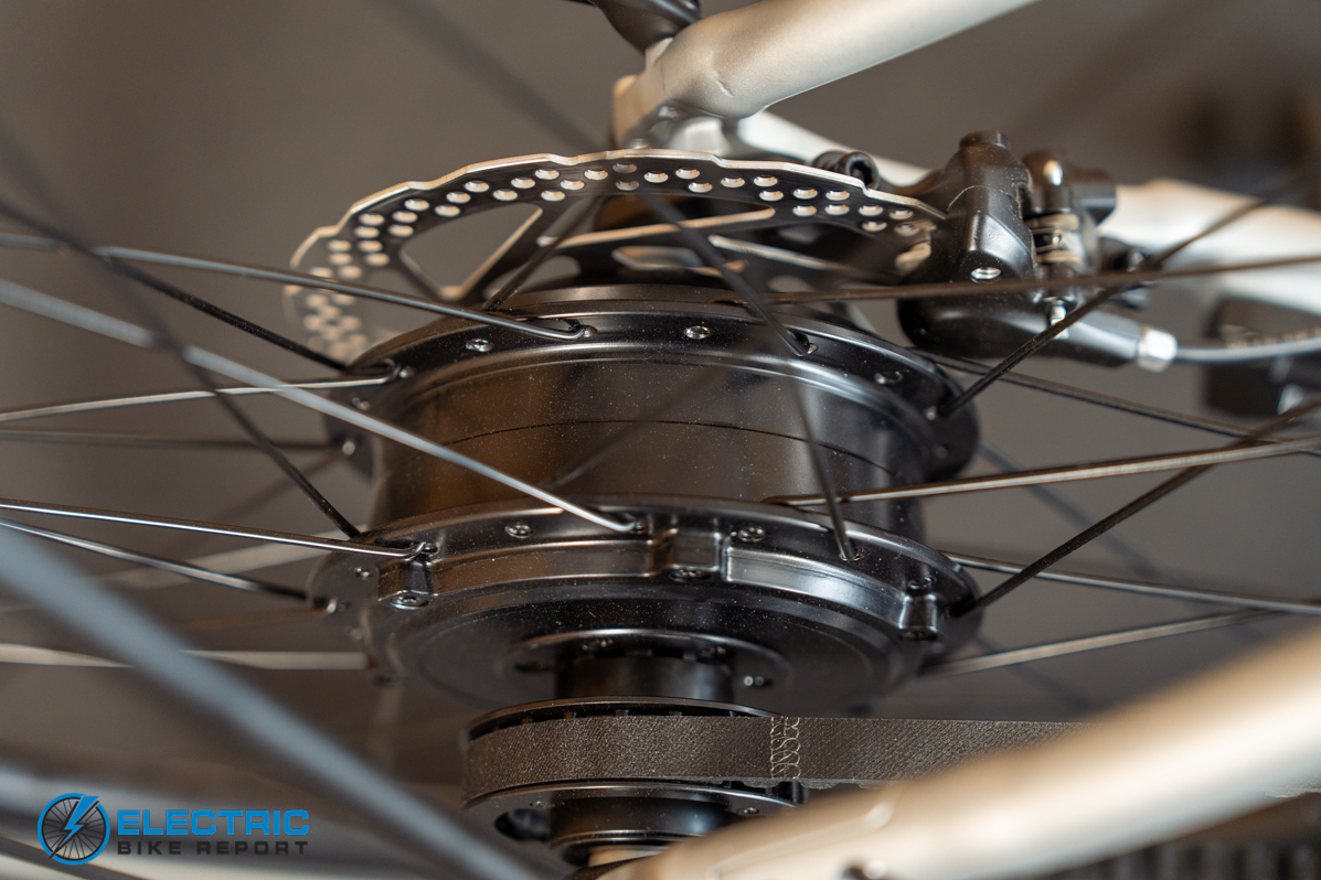 Cikada Urban Cruise electric bike motor close-up detail shot