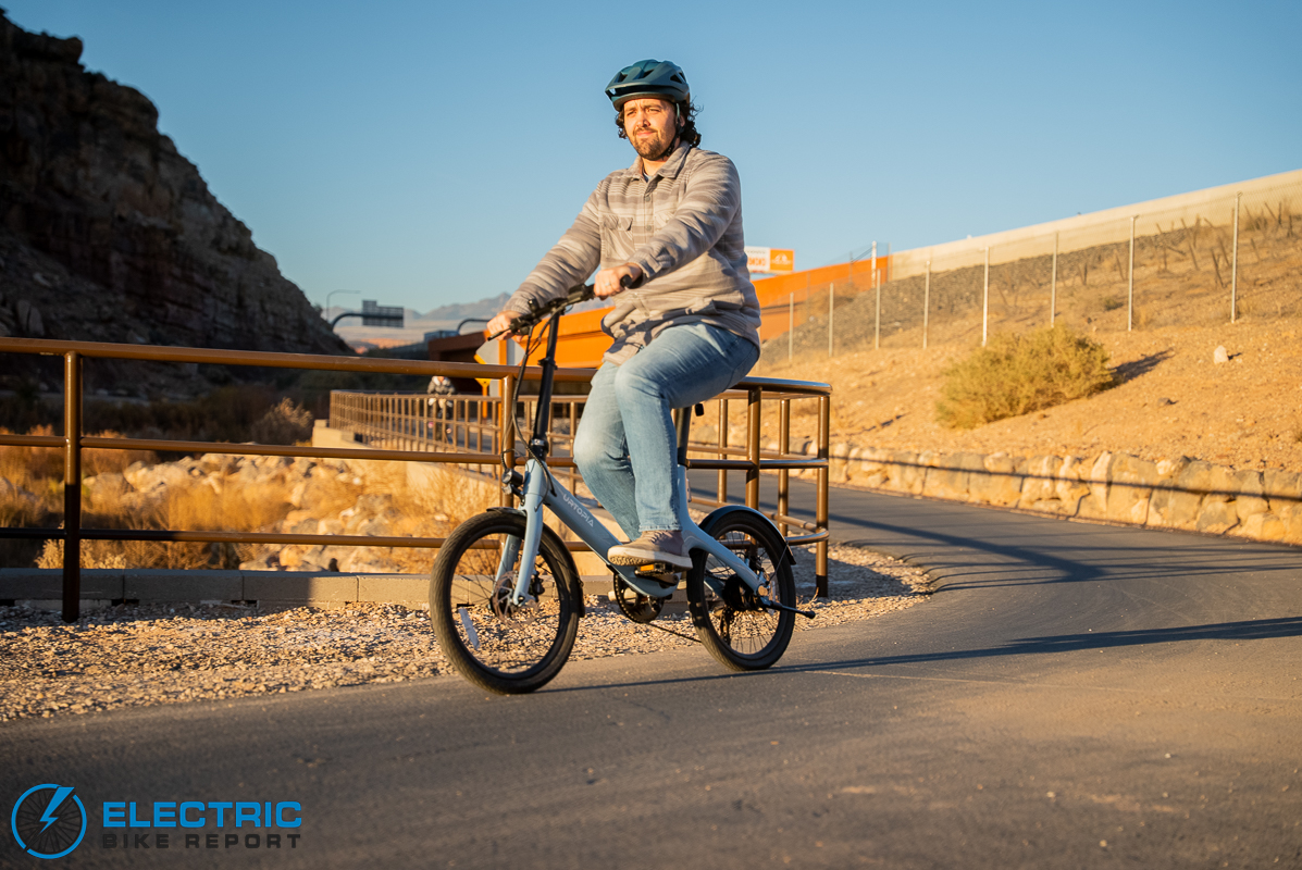 Urtopia Carbon Fold ST action-3