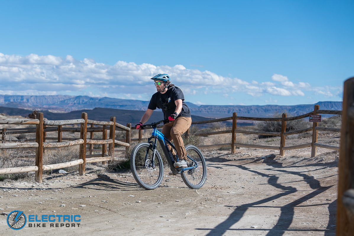 Aventon Ramblas ADV action-3