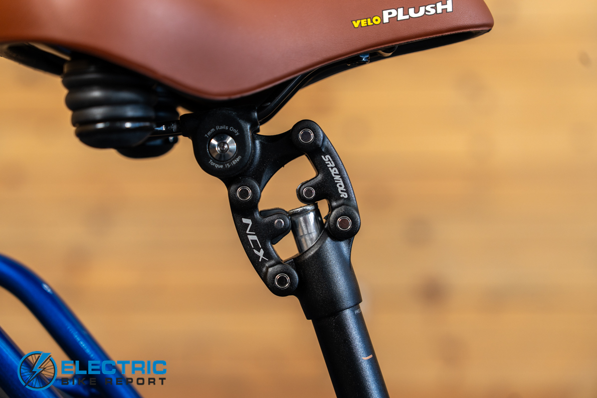 Euphree City Robin 3 saddle suspension system close-up detail