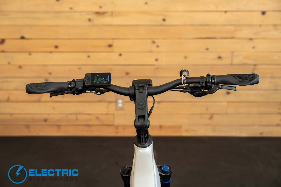 Euphree Stellar Falcon 2 electric bike cockpit handlebar controls and display closeup
