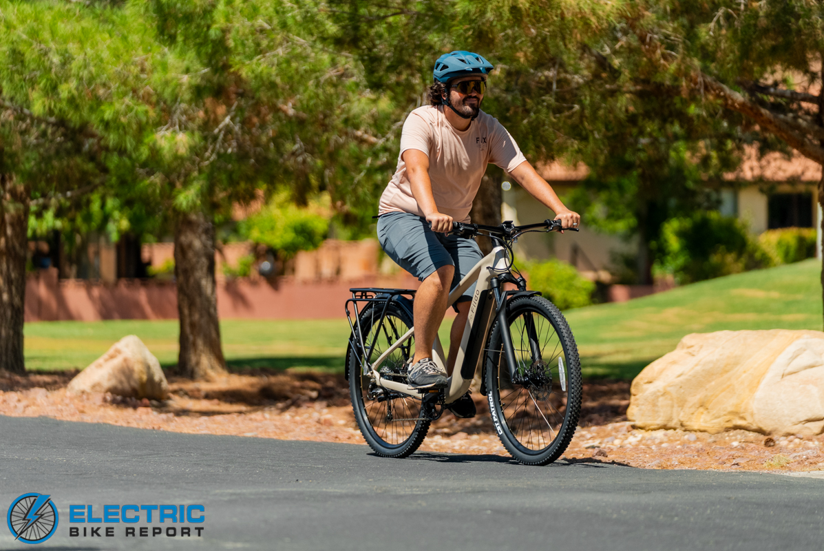 Fiido Nomad action-2