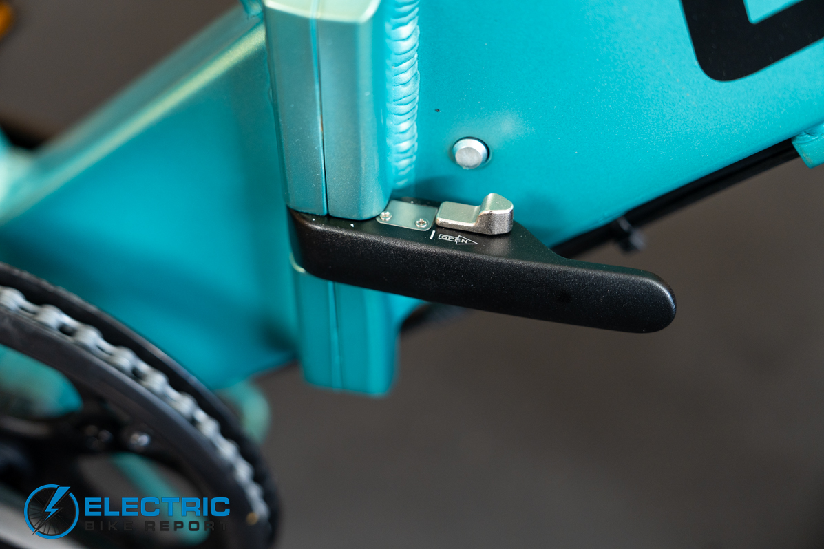 GoTrax F3 electric bike front body folding latch mechanism close up