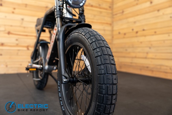 Gotrax Mustang Tire tread