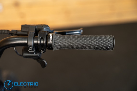 Juiced Scrambler HT Rightside Handlebar Backside