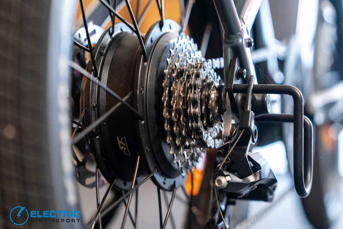 Magnum Pathfinder 2.0 electric bike rear cassette close-up detail
