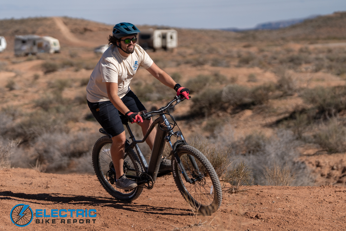 Magnum Peak 2.0 action-1