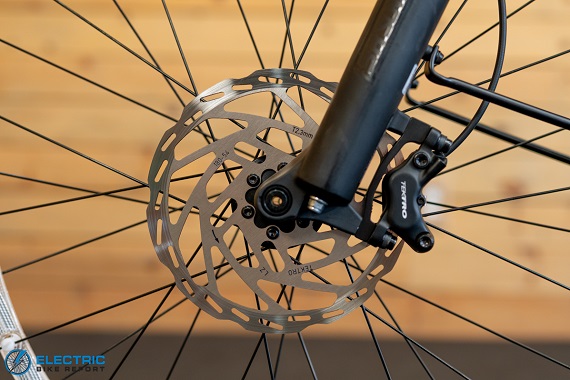 Momentum Vida E+ brake