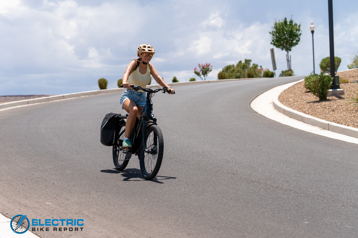 Momentum Vida E+ EX electric bike side profile view second angle