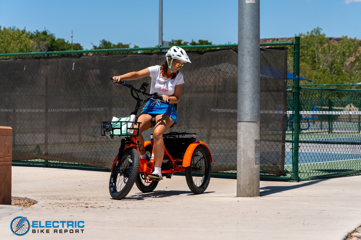 Mooncool TK2 electric bike side profile view