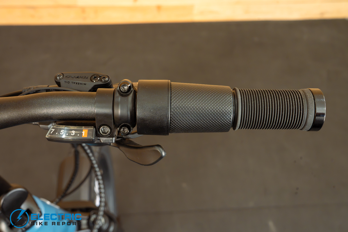 Pedego Latch 2 throttle and shifter controls on handlebar