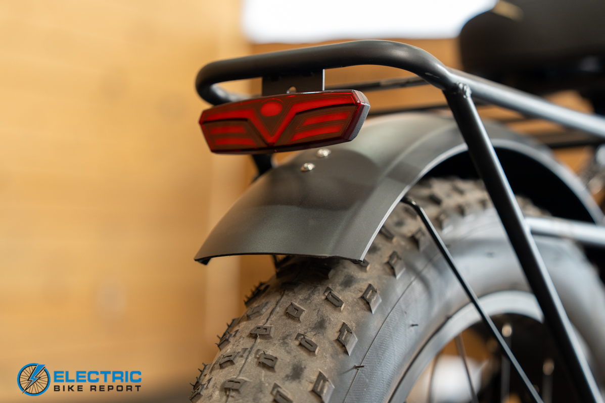 Puckipuppy Labrador Pro ST rear fender detail close-up view