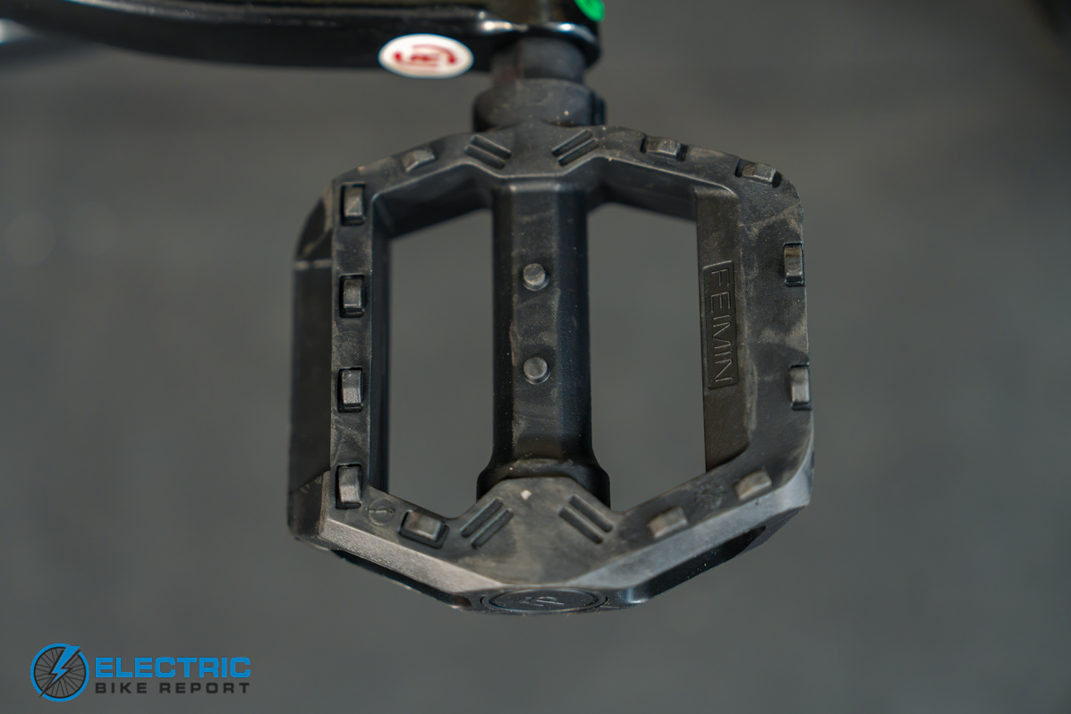 Retrospec Valen Rev 14 pedal close-up detail