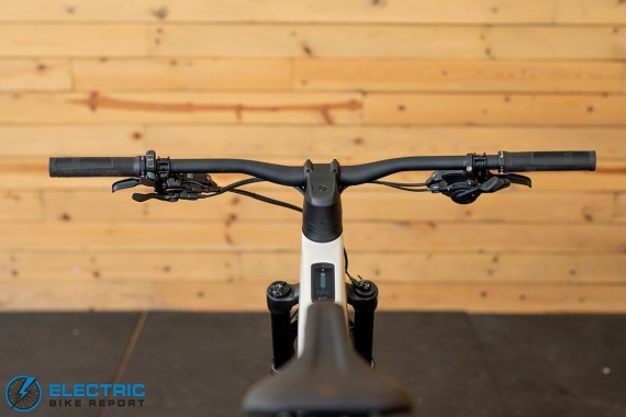 Scott Voltage cockpit