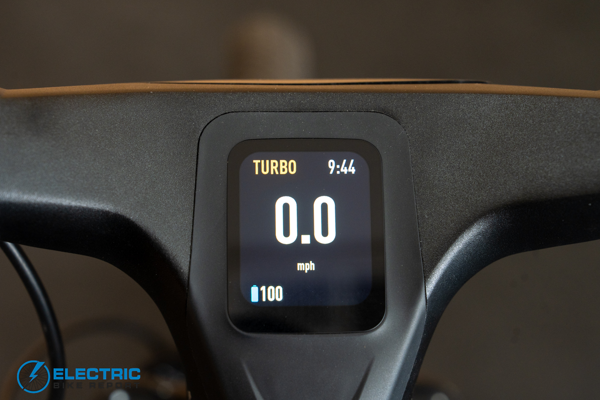 Specialized Turbo Vado 3.0 5.0 display screen showing assist levels and battery life