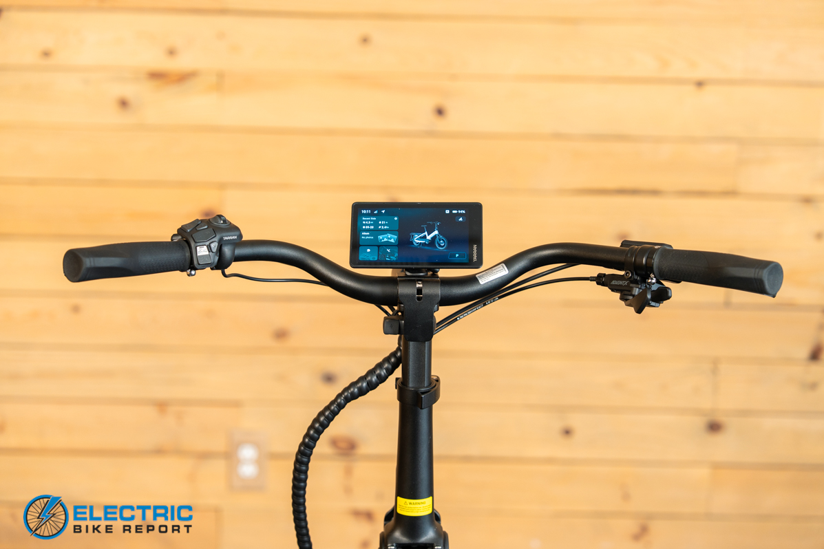Tarran L1 electric bike cockpit with handlebars display and controls