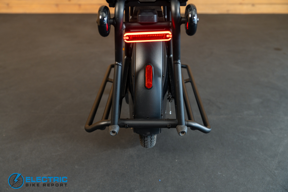 Tarran L1 electric bike rear fender and passenger pedals detail view