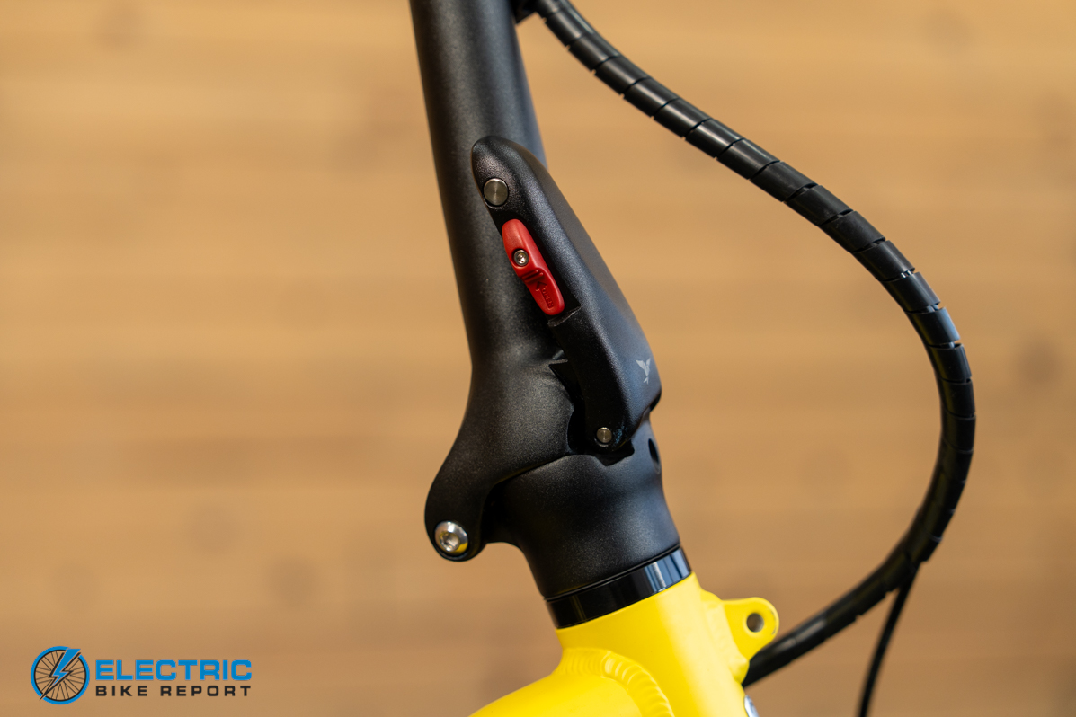 Tern HSD P10e folding latch mechanism close-up detail