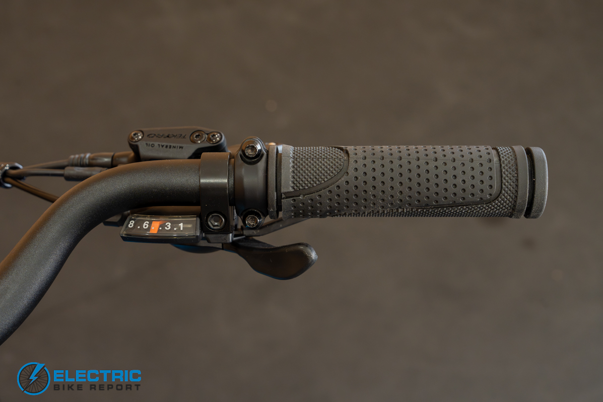 Troxus Trax Whim IQ right side handlebar controls viewed from behind